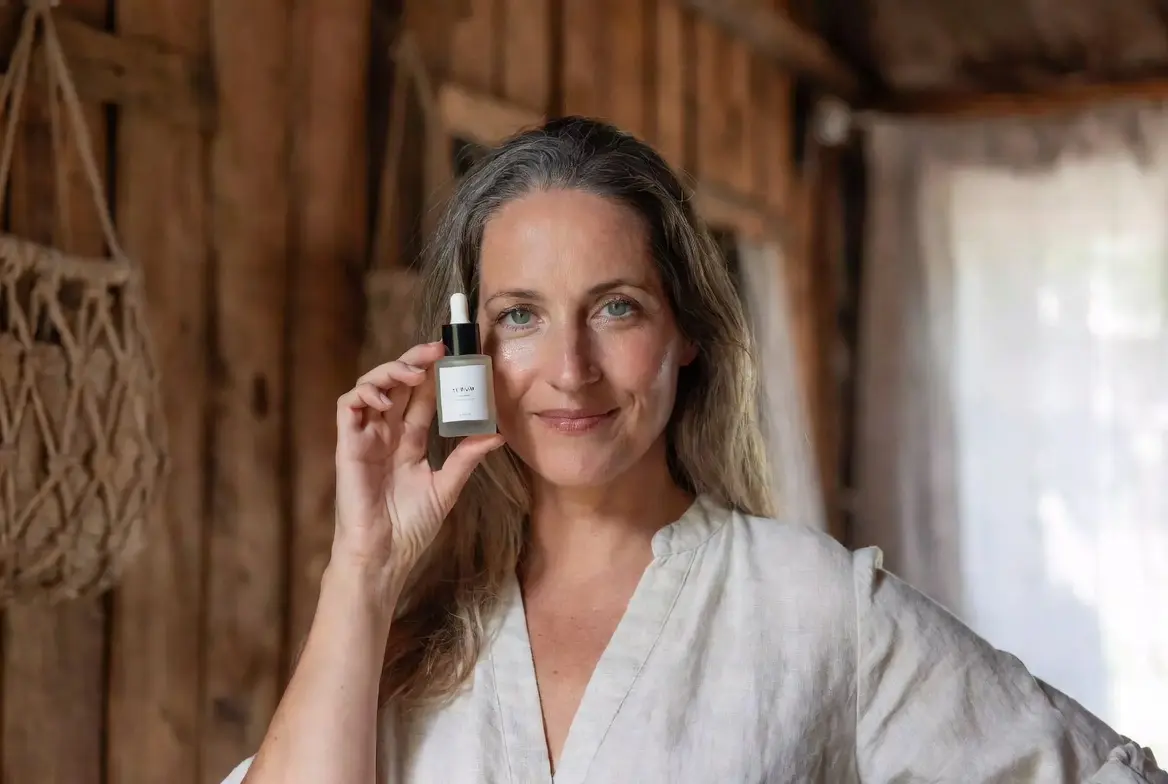 Peptidové sérum po 40-tke: ako ho používať, aby fungovalo